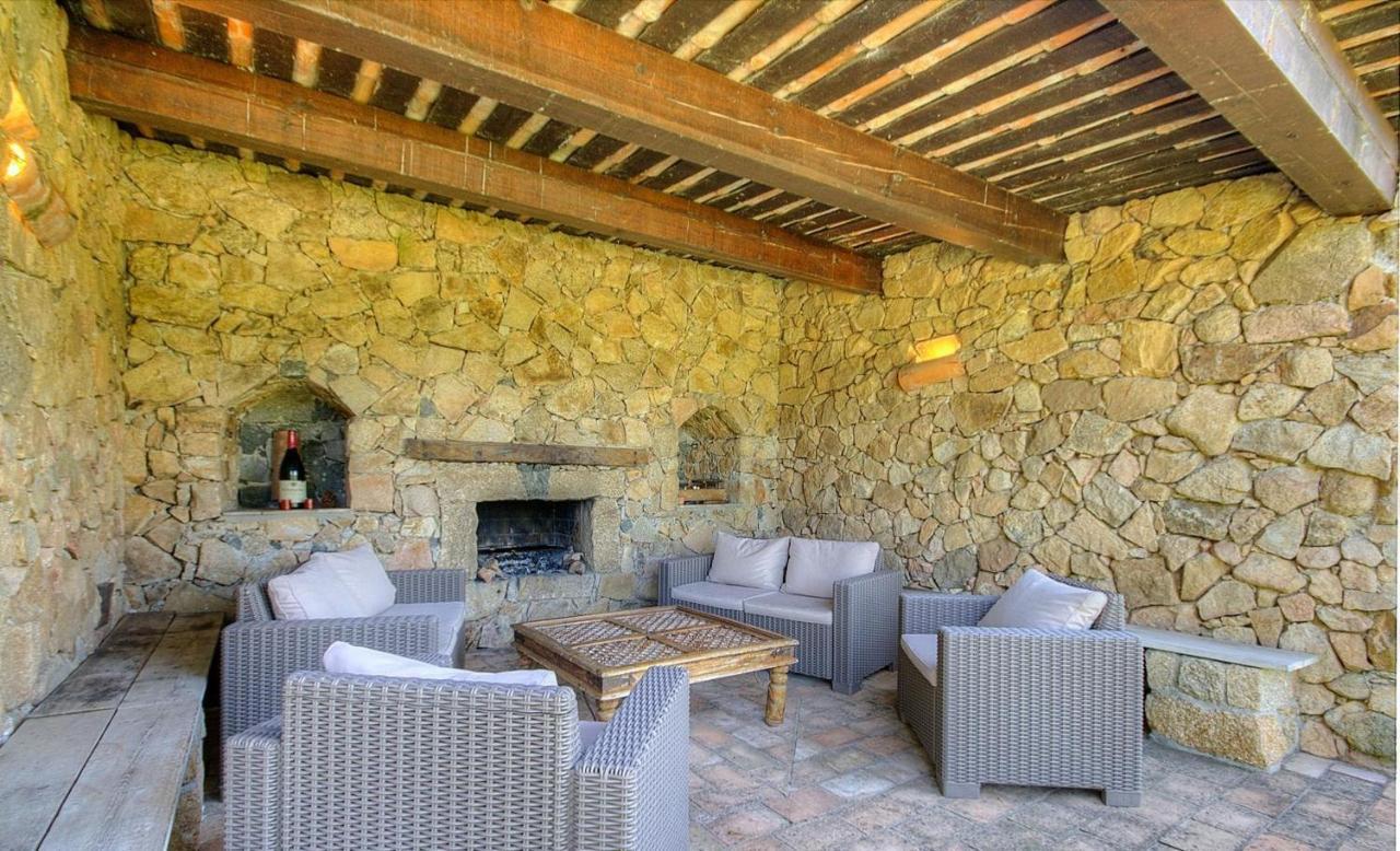 Entre Mer & Maquis, L'Ame De La Corse En Gites De Charme Avec Jacuzzi, Proche Ajaccio Peri 外观 照片