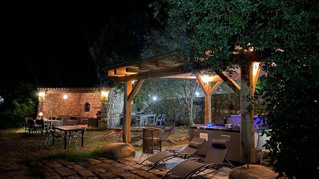 Entre Mer & Maquis, L'Ame De La Corse En Gites De Charme Avec Jacuzzi, Proche Ajaccio Peri 外观 照片