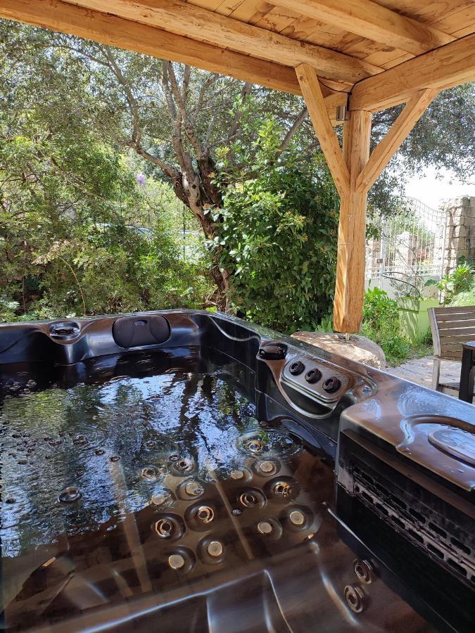 Entre Mer & Maquis, L'Ame De La Corse En Gites De Charme Avec Jacuzzi, Proche Ajaccio Peri 外观 照片